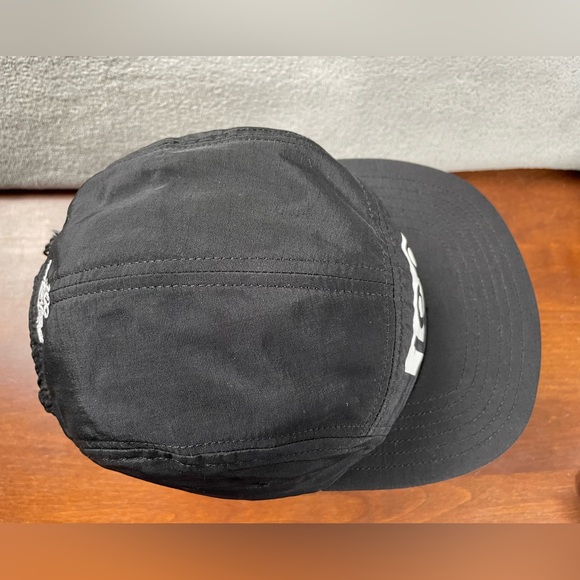100 Thieves Nylon Hat 5 Panel New With Tags Adjustable Buckle Nylon Strap Black - Picture 4 of 11